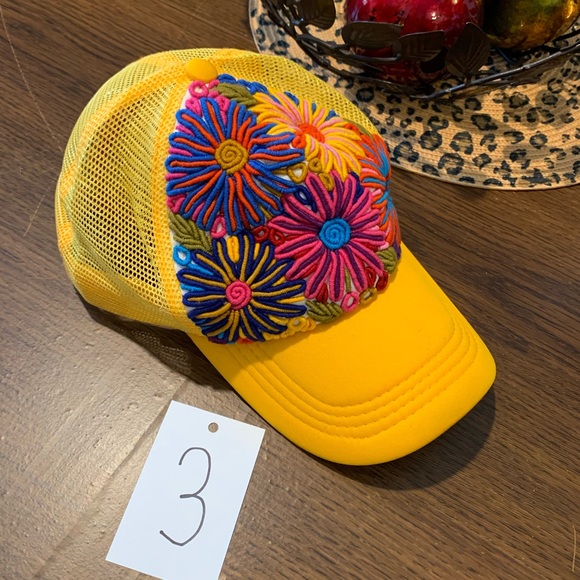 Todo Nuevo - Picture 2 of 4